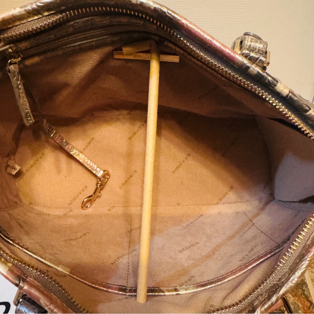 RARE COLOR! Brahmin Genuine Leather Croc Embossed Mini Asher in Muse Melbourne! - Picture 13 of 16